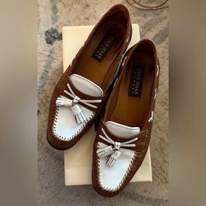 Cole Haan Brown and White Leather Loafers with Elegant Bow